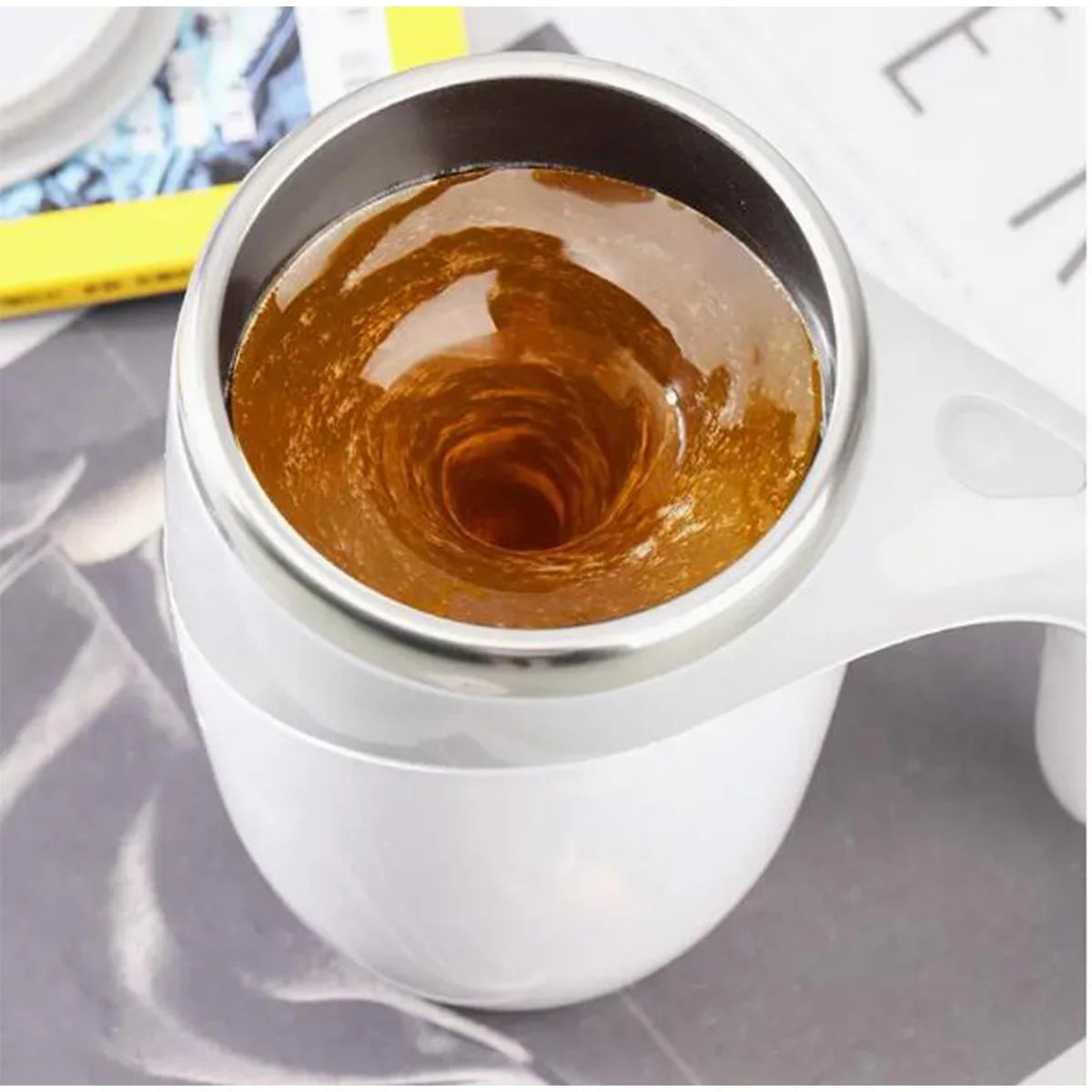 L&B® – Automatic Magnetic Self-Stirring Mug