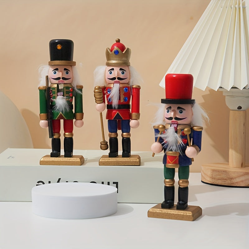 L&B® 15cm Wooden Nutcracker Set