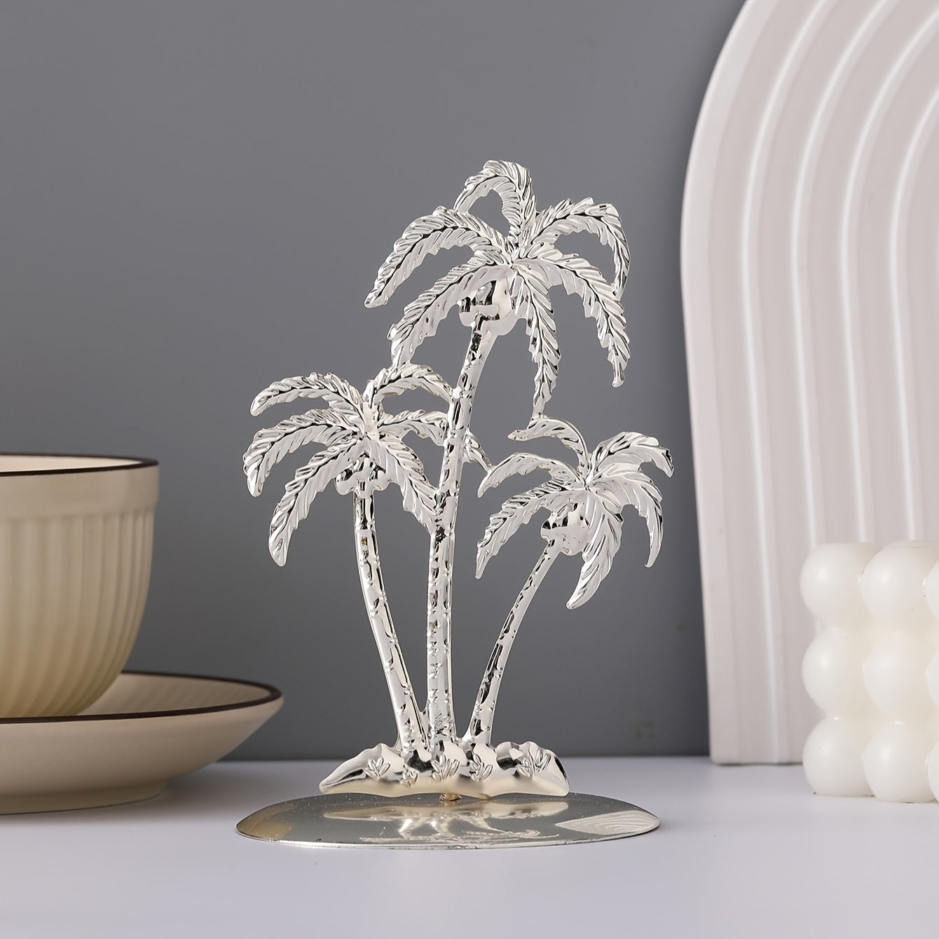 L&B® - Coconut Tree Sculpture